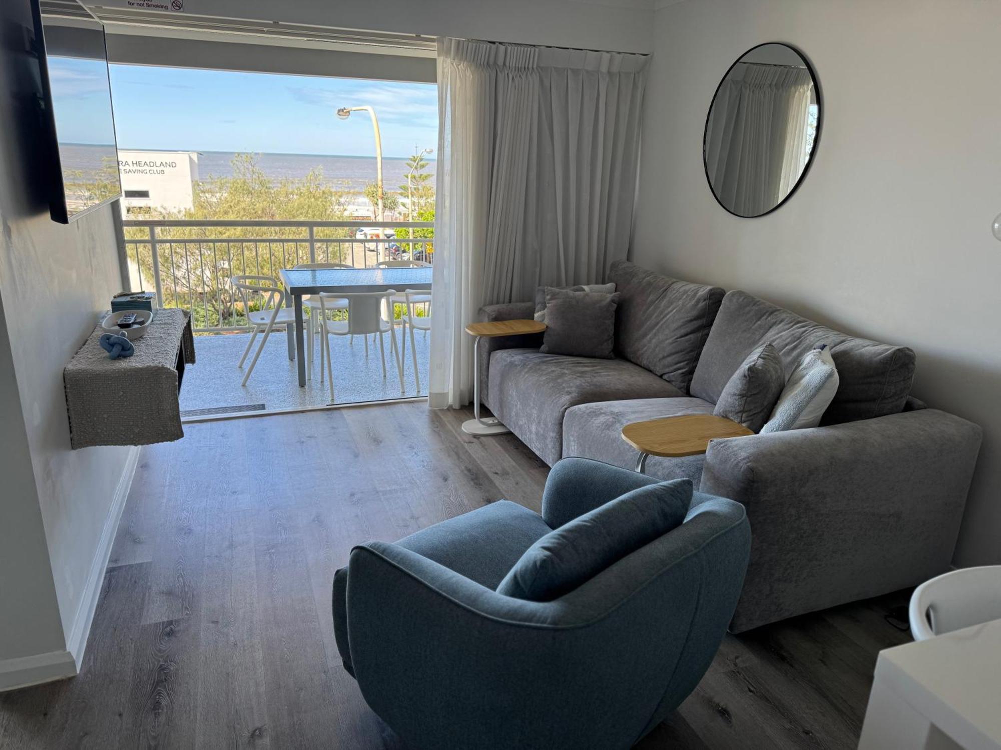 Ocean View - Alexandra Headlands Beachfront Unit Kültér fotó
